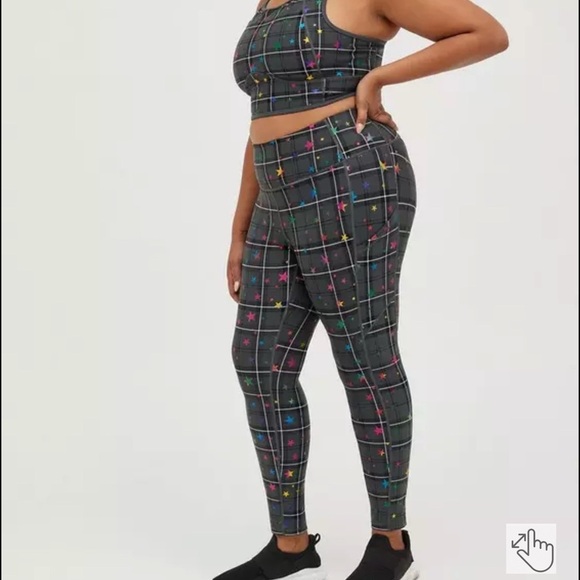 Torrid Active Star Print Leggings - Picture 3 of 6